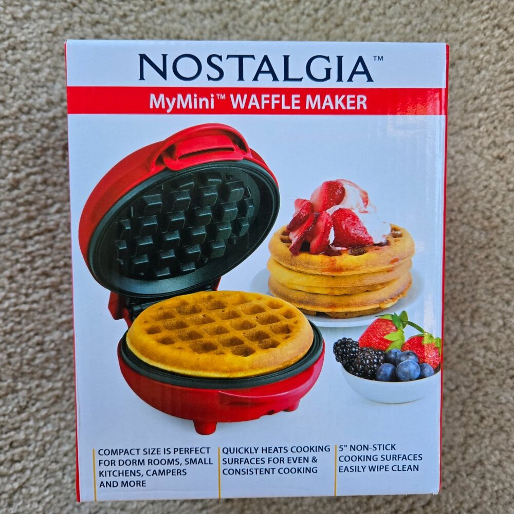 New Mini Waffle Maker - Picture 2 of 2